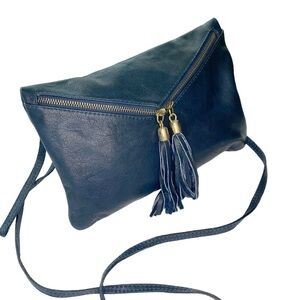 Vera Pelle Genuine Leather made in Italy royal blue envelope crossbody purse